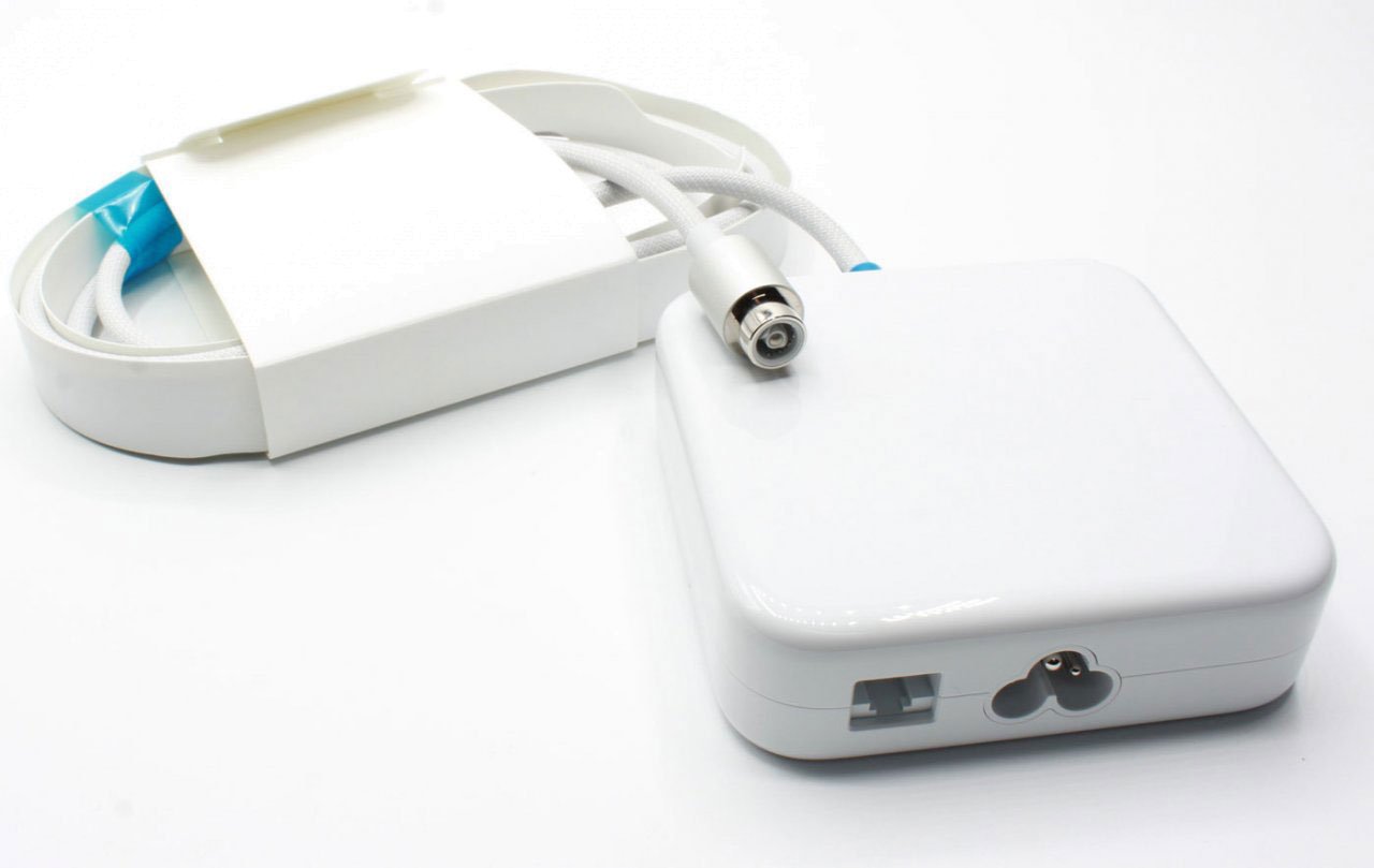 Apple externes Netzteil 143 W mit Ethernetport iMac 24 inch M1 2021 - M3 2023 661-18536